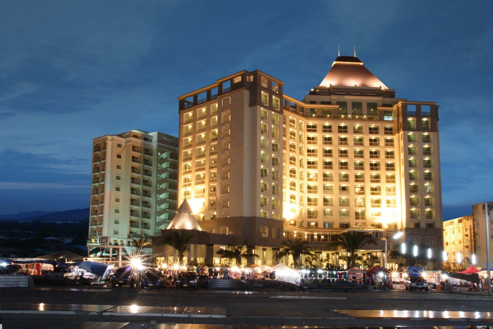 Cape Racha Hotel Сі-Рача Екстер'єр фото